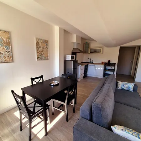 Spacieux T2, Charles Trenet Апартаменты *